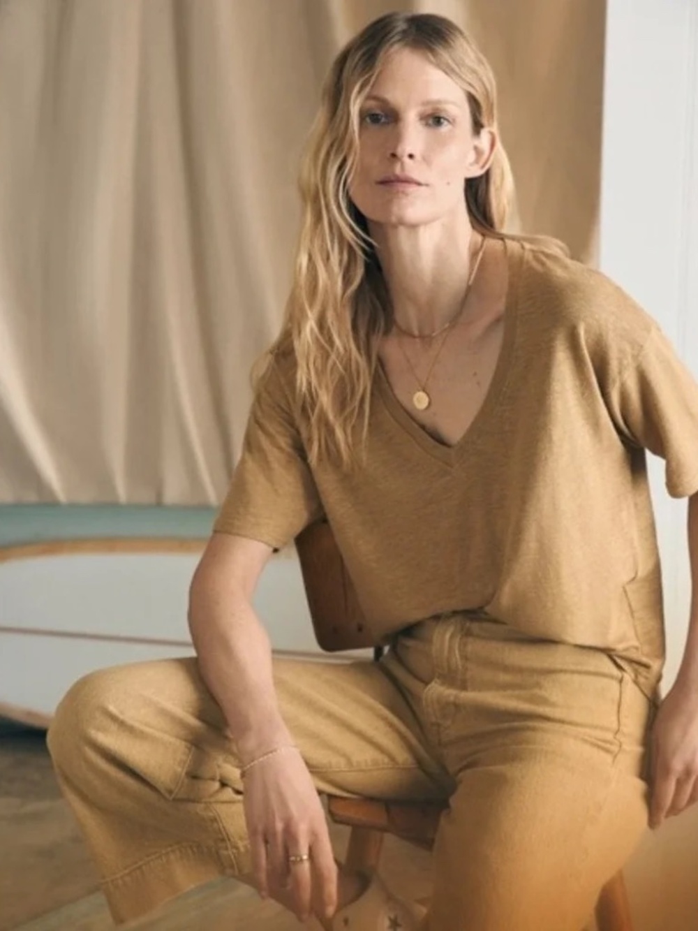 Faherty Oceanside Linen V Neck Tee in Antique Bronze Style WKS2403